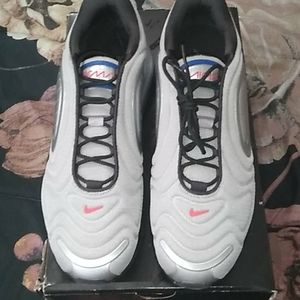 Nike AirMax 720